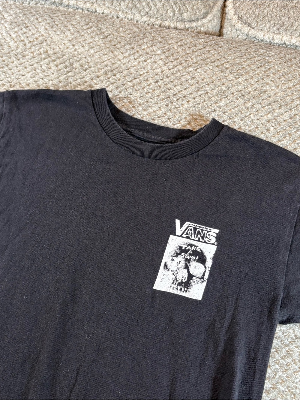 Vans Women’s S Black Short-Sleeve Skateboarding Tee with White Chest Graphic - Picture 3 of 7
